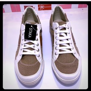 NEW NWT STAKA Men’s Sneaker Shoes. Size: 10.5